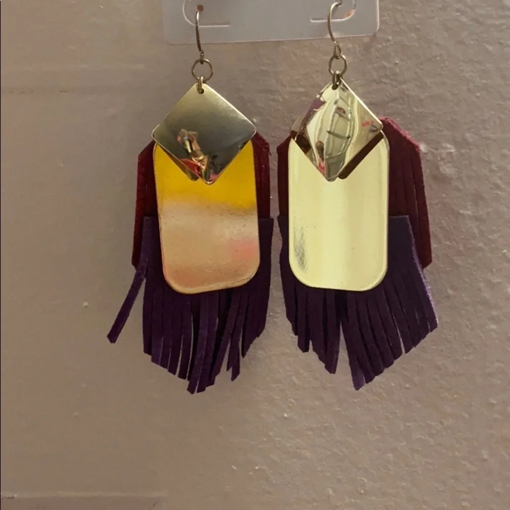2 for $15 NWT Charlotte Russe dangling earrings